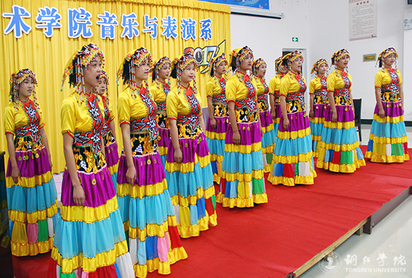 beat365官网艺术学院举办高雅艺术进校园暨教学改革音乐会