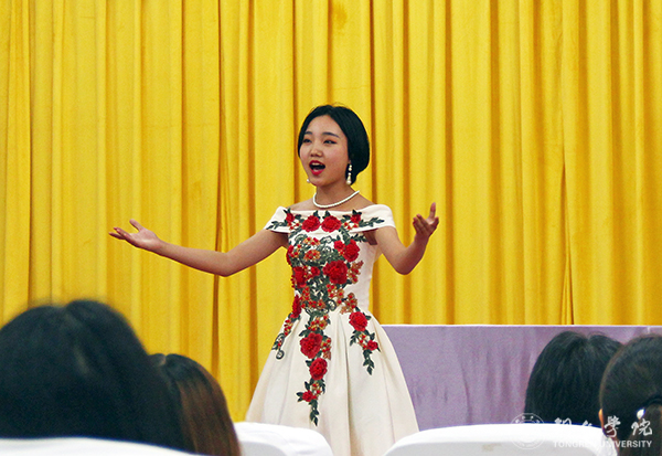 beat365官网艺术学院举办高雅艺术进校园暨教学改革音乐会