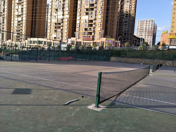 9网球场.jpg