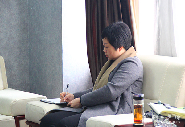 铜仁市就业局局长龙勇一行前来beat365官网调研