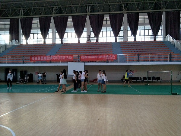 10羽毛球馆.jpg