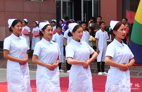 beat365官网举办“5·12国际护士节”活动