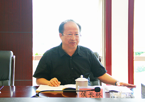 《beat365中国唯一官网学报》编辑部召开2017年编辑委员会会议