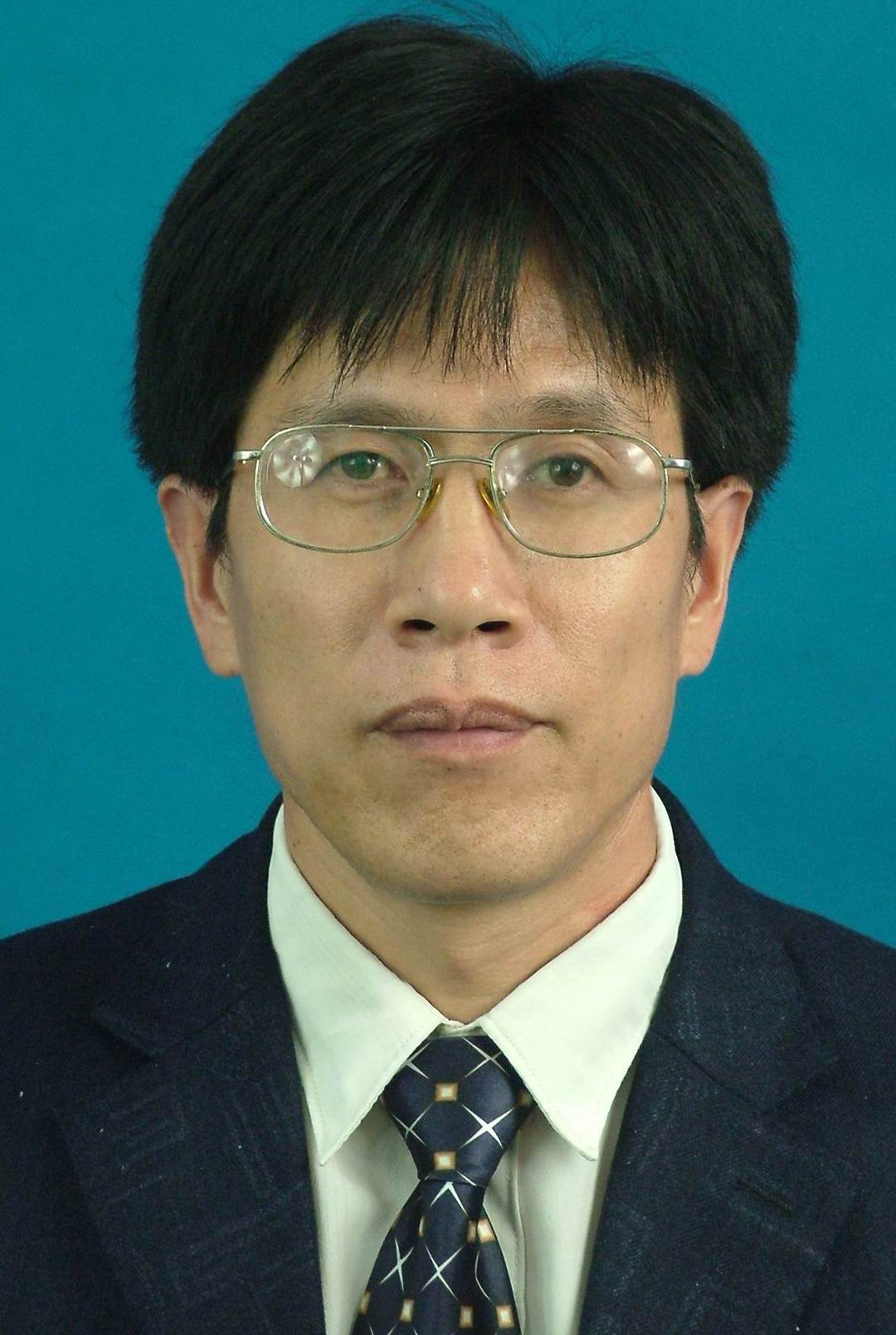 刘方林（副教授 博士）