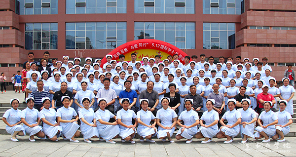 beat365官网举办“5·12国际护士节”活动