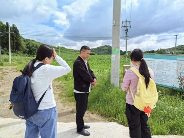 8fe171f018b27f52c6ee51109eb2f4ba